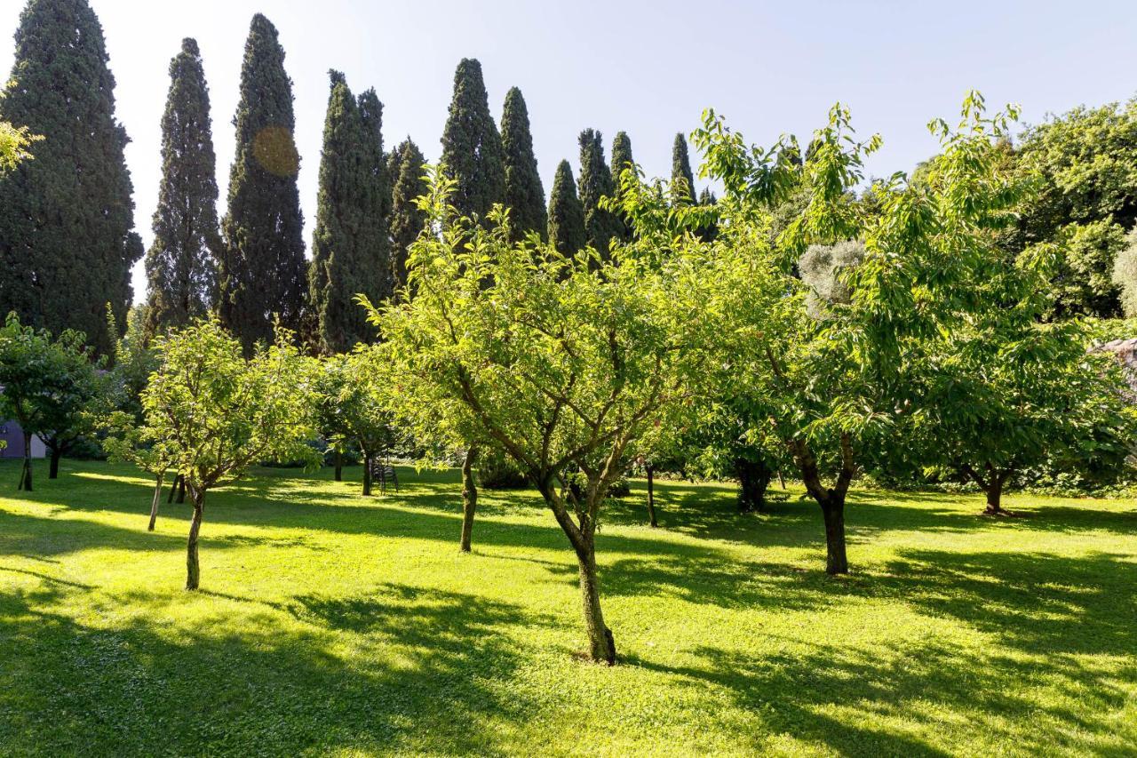 Villa Padovani Relais De Charme - Adults Only Pastrengo Exterior photo